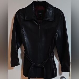 Elegant Women's Genuine Leather Jacket